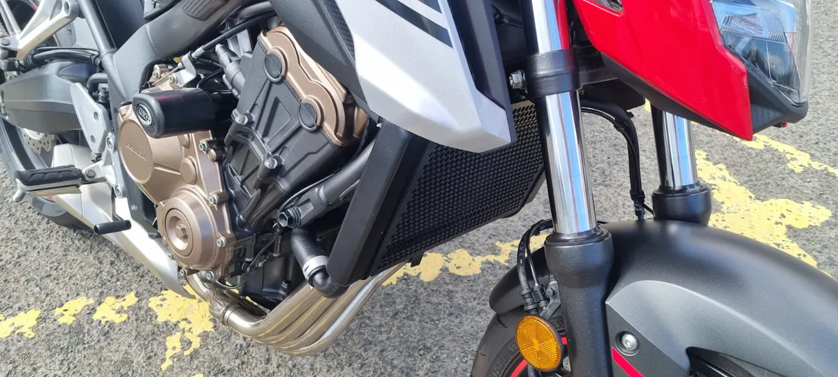 Honda CB650F - Image 4