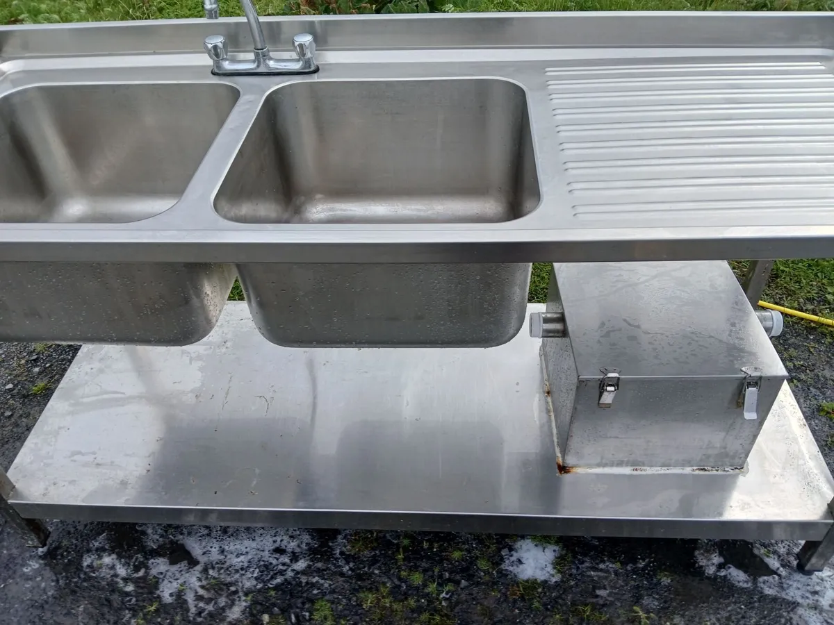Staneless steel cabbinet double sink unit complete - Image 4