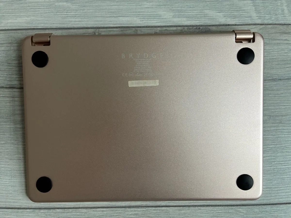 Bluetooth Keyboard for iPad - Image 2