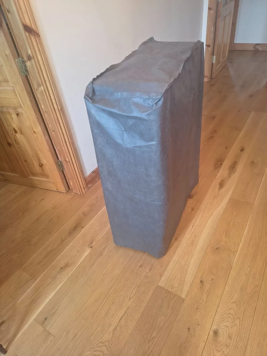 Fold up bed - Image 1