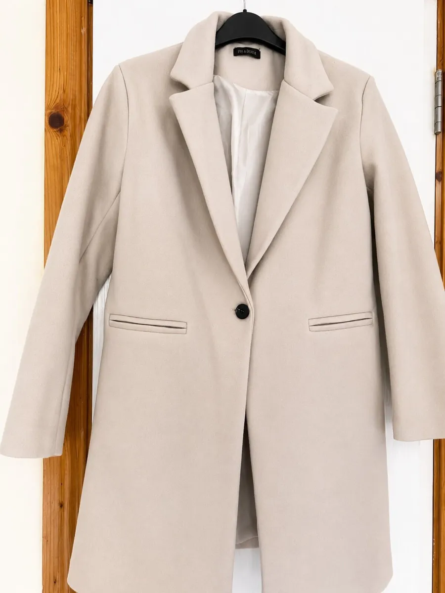 Women’s coat Paula D’Oro - immaculate condition - Image 1