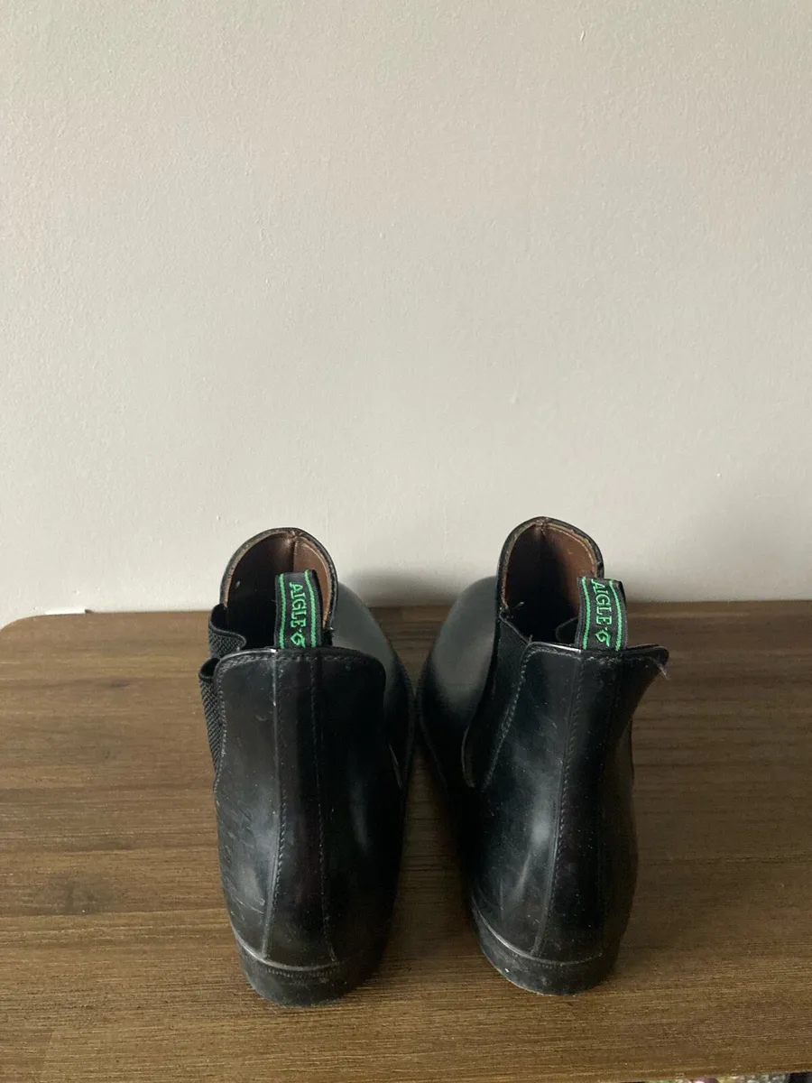 Aigle ankle boots & Harry Hall jodhpurs - Image 3