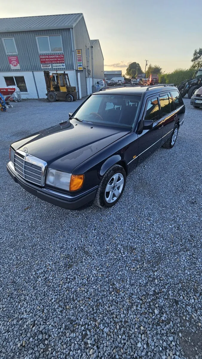 Mercedes 124 - Image 3