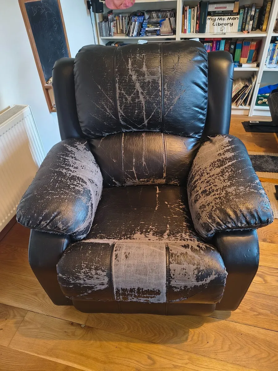 Recliner chair - Image 3