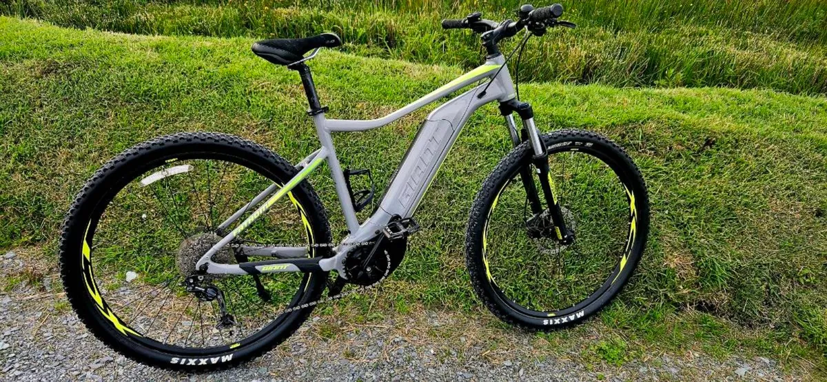 GIANTE ELECTRIC MOUNTAIN BIKE - Image 1