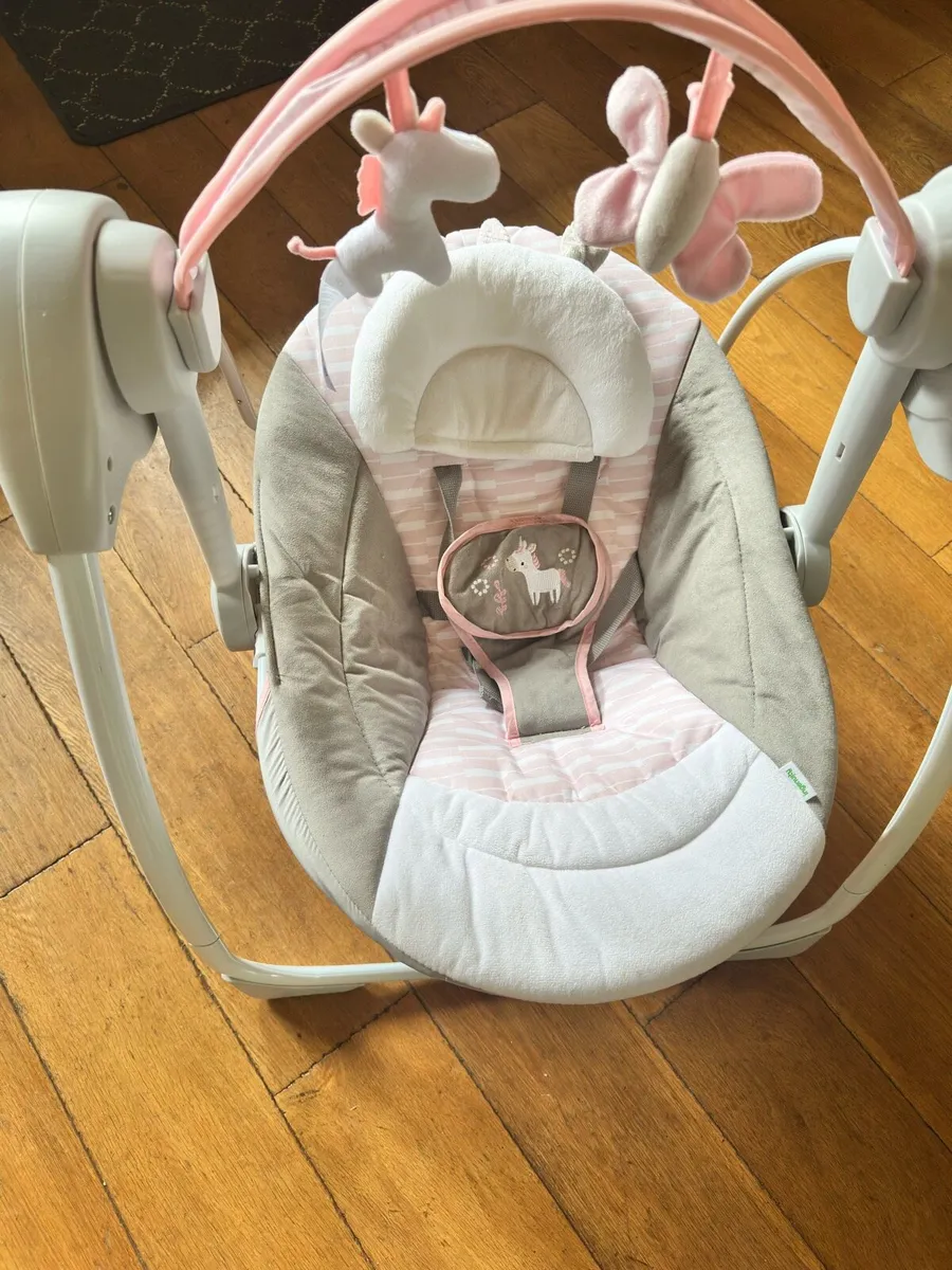 Baby swing - Image 1