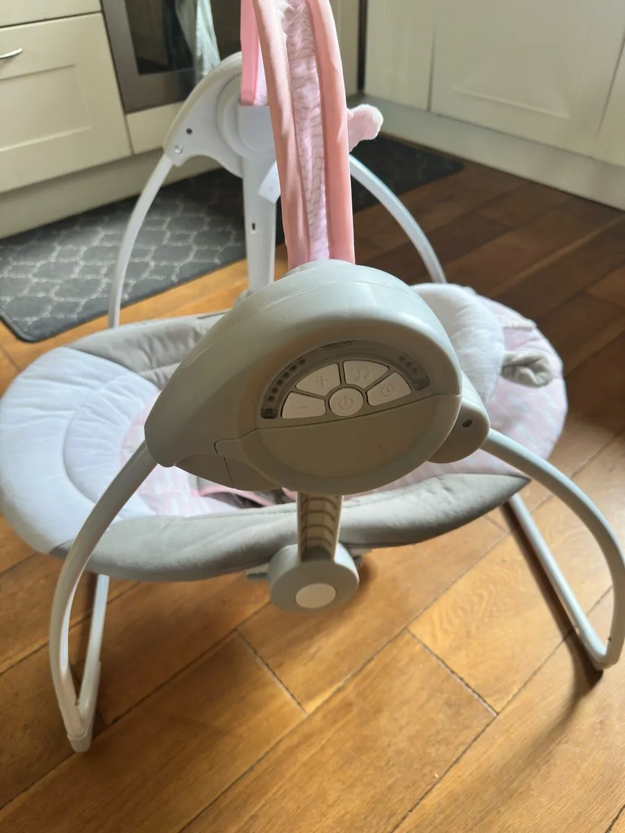 Baby swing - Image 2