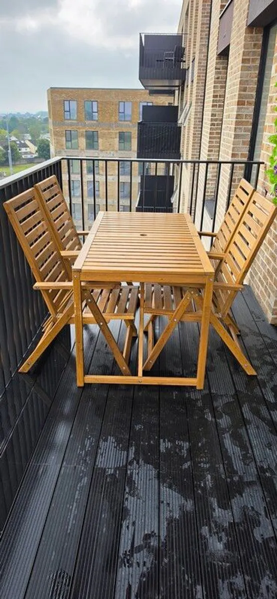 Outdoor Dining Set, Table + 4 Reclining Chairs, Like New - Image 2