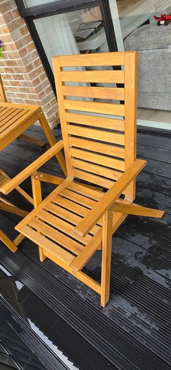 Outdoor Dining Set, Table + 4 Reclining Chairs, Like New - Image 3