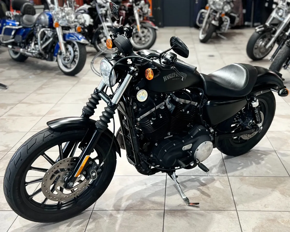 HARLEY-DAVIDSON IRON 883 - Image 3