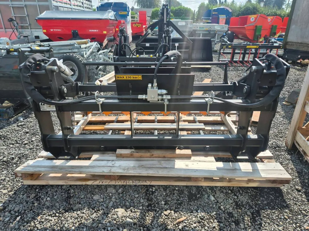 Quicke bale splitter - Image 4