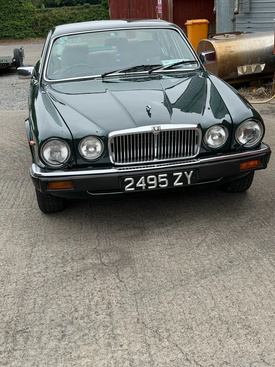 Original Irish registered Jaguar XJ6 - Image 2