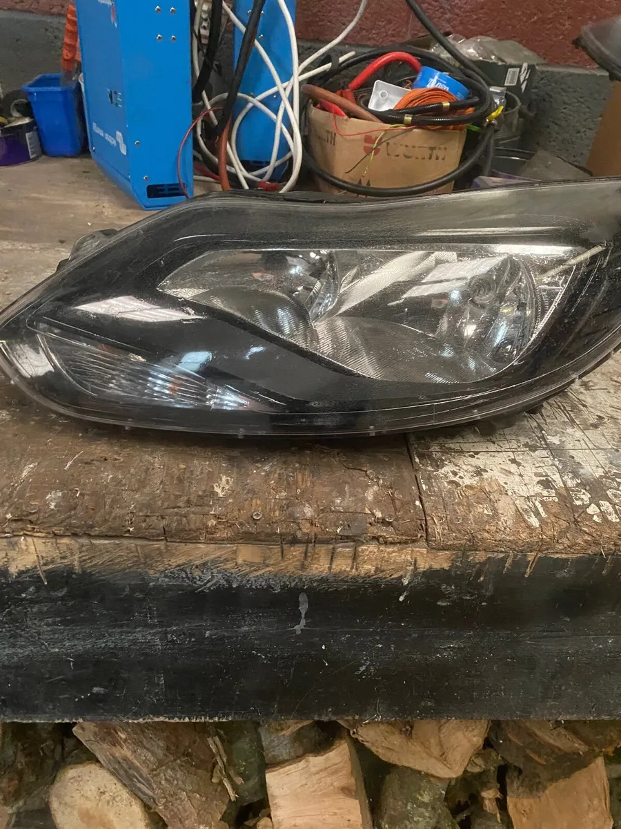 Mk 3 ford focus Headlights - Image 1
