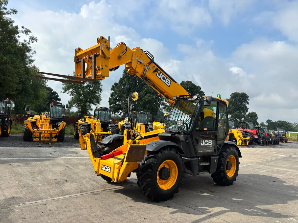 2021 JCB 535-125   (Big Engine, 2115 Hours) - Image 4