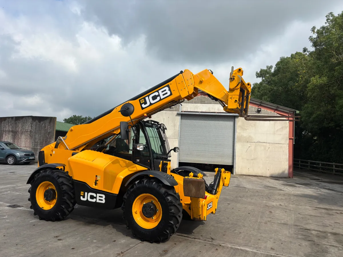 2021 JCB 535-125   (Big Engine, 2115 Hours) - Image 2