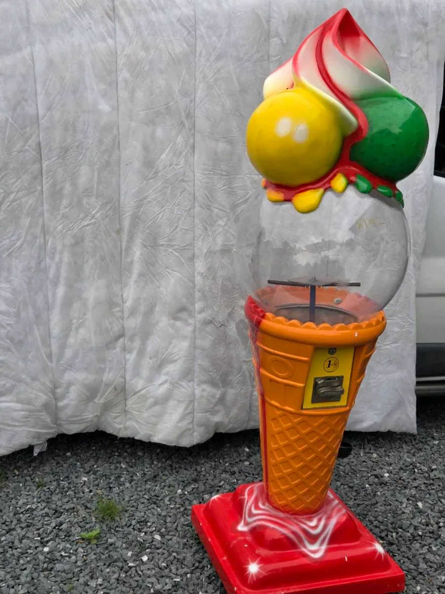 Ice Cream Cone Vending Machine - Image 3