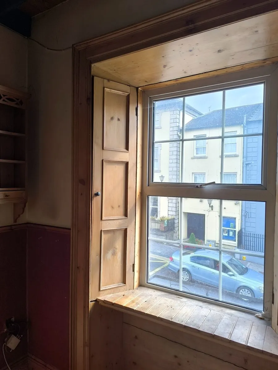 Old Shutters - Image 2