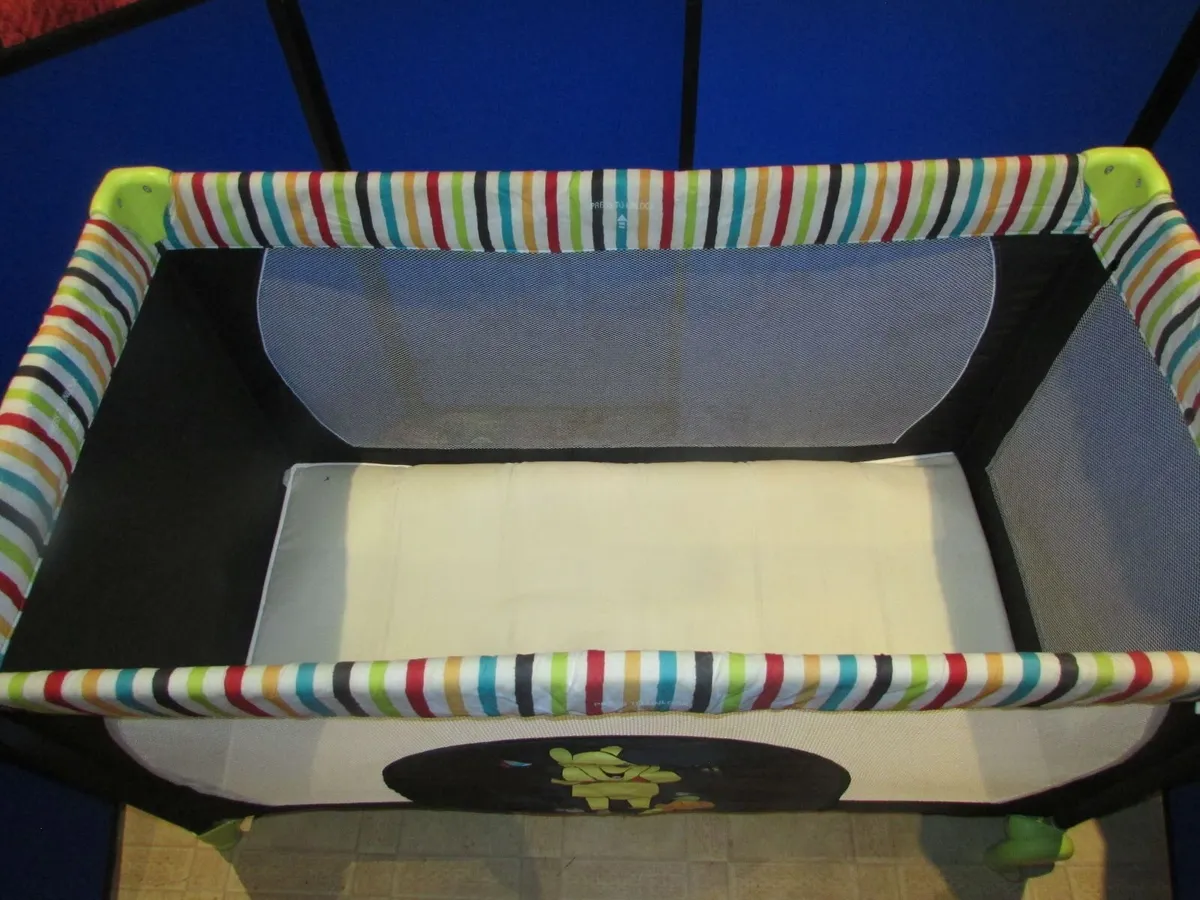 Travel Cot - Image 4