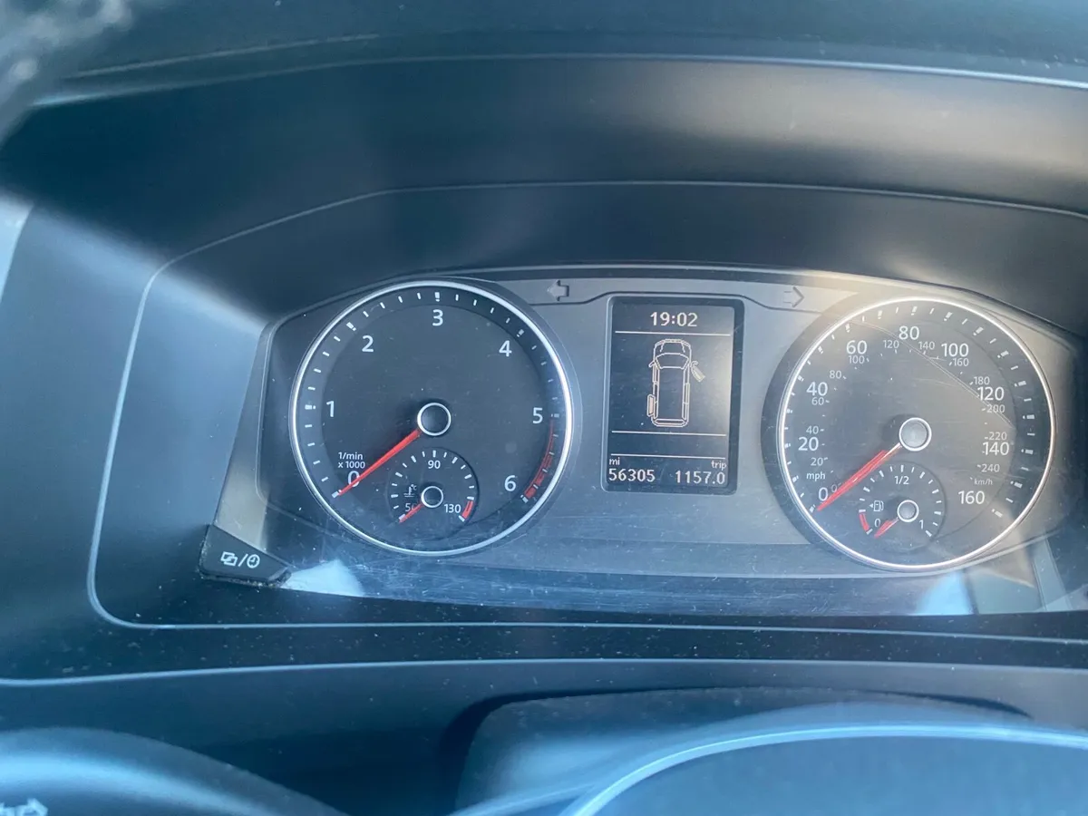 Volkswagen Transporter 2019 - Image 2
