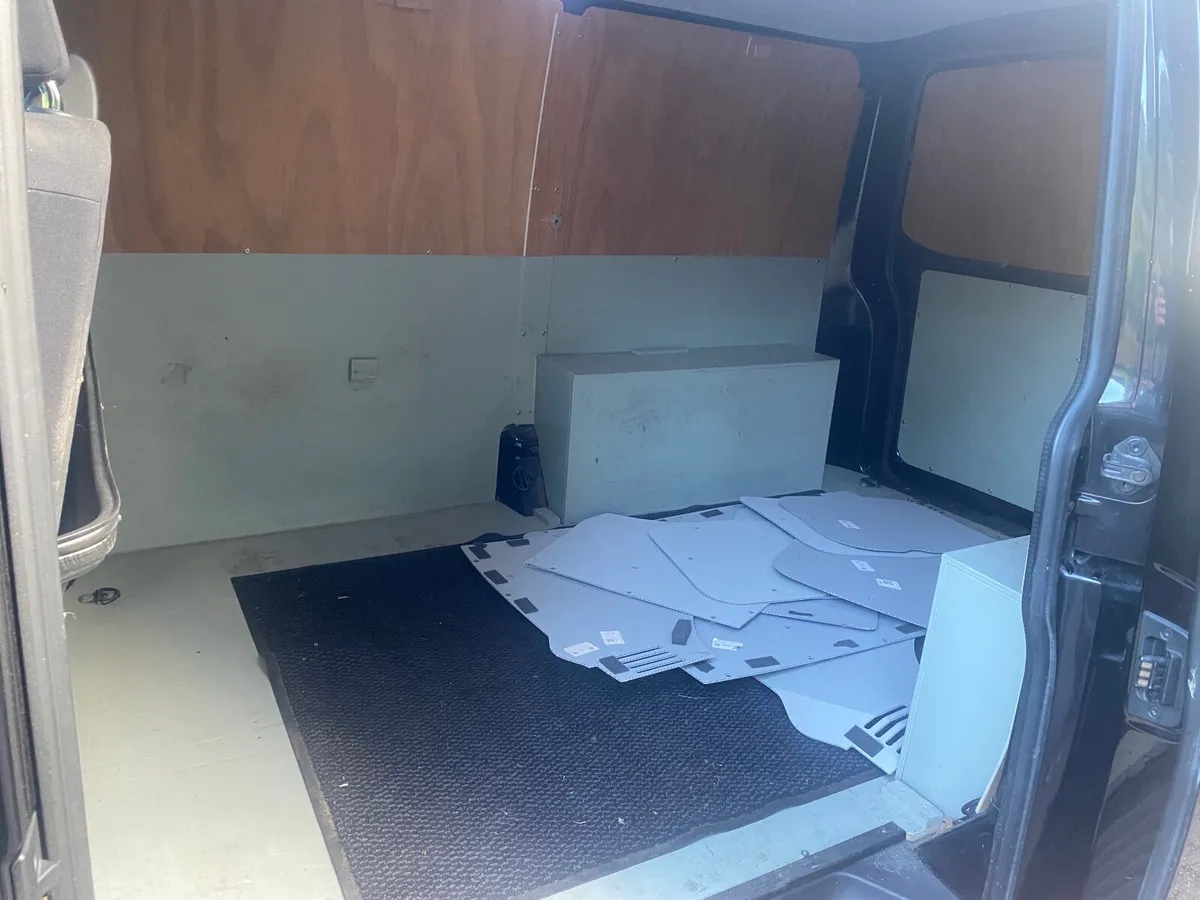 Volkswagen Transporter 2019 - Image 4