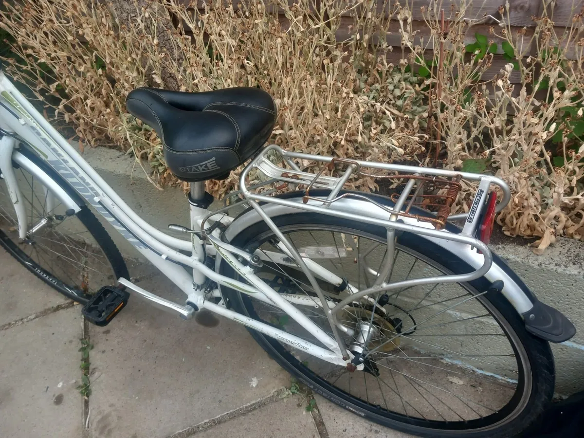 ladies bike - Image 2
