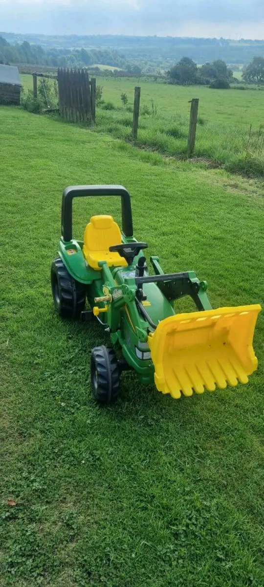 Toy tractor - Image 1