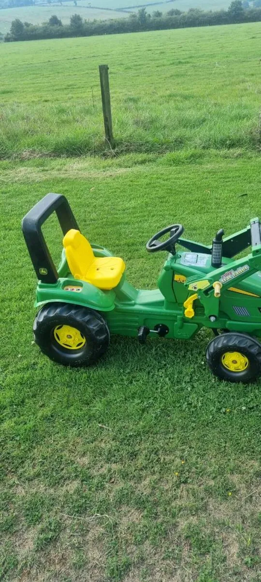 Toy tractor - Image 2