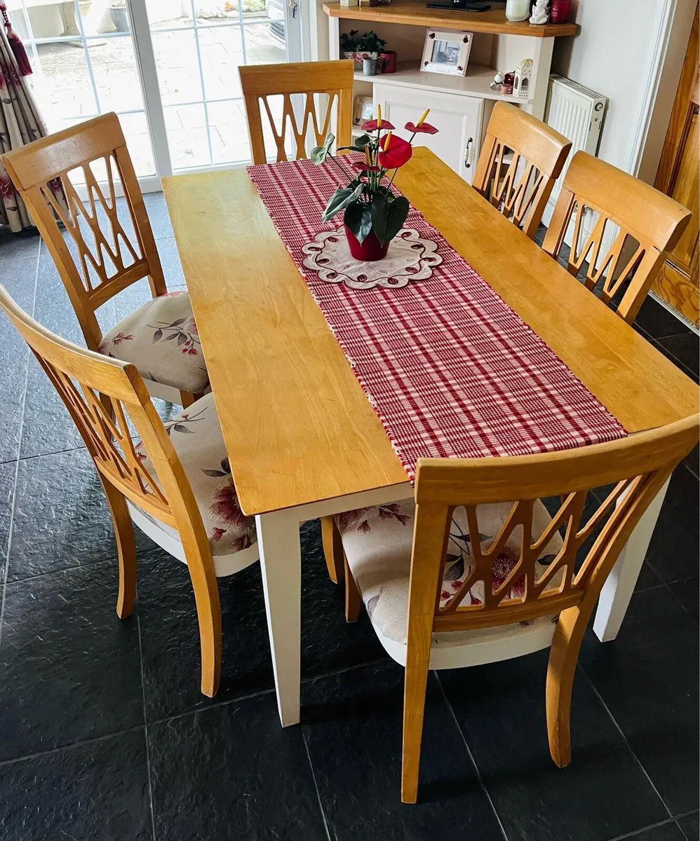 Dining / Kitchen Table & 6 Chairs - Image 3