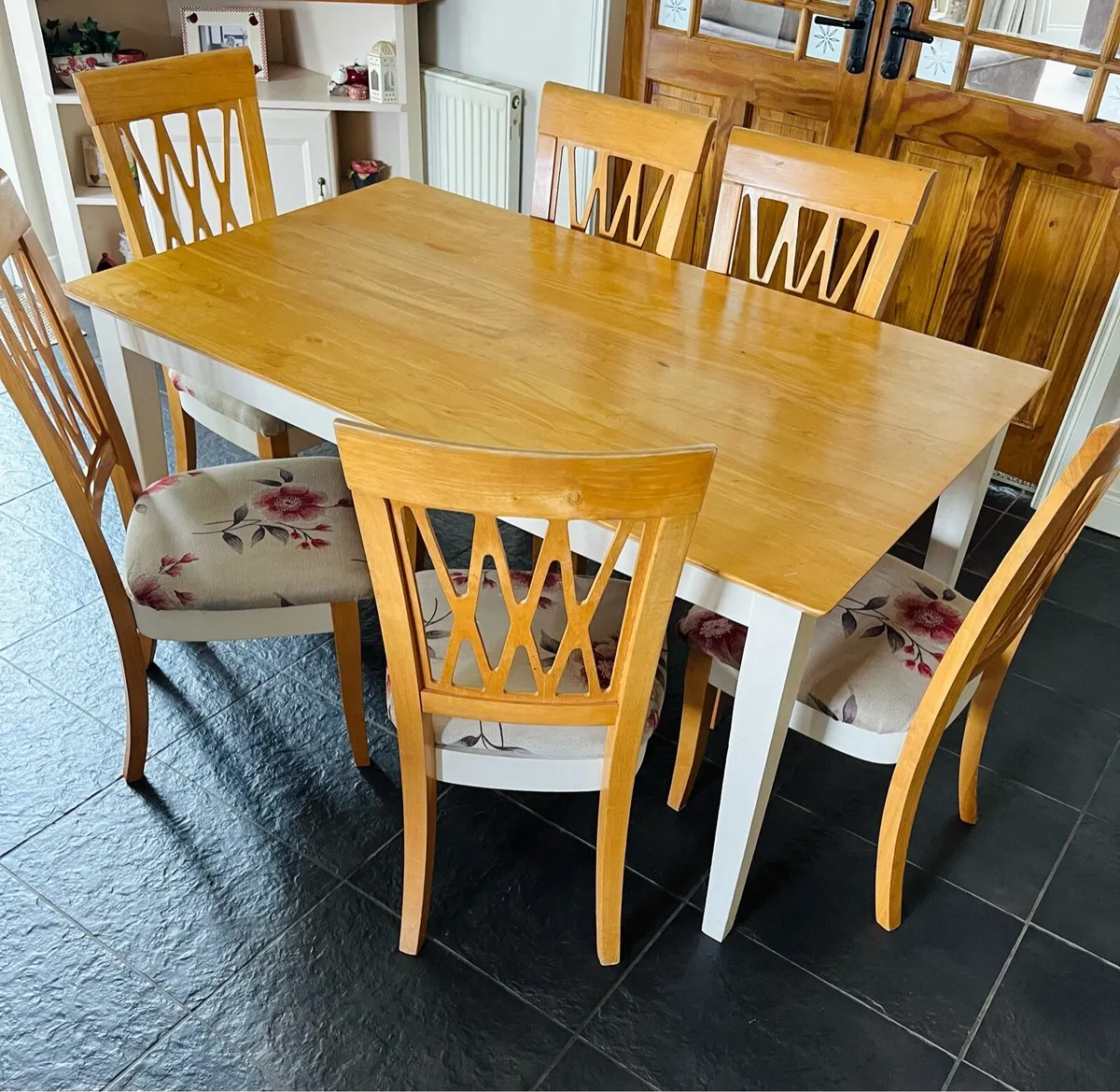 Dining / Kitchen Table & 6 Chairs - Image 4