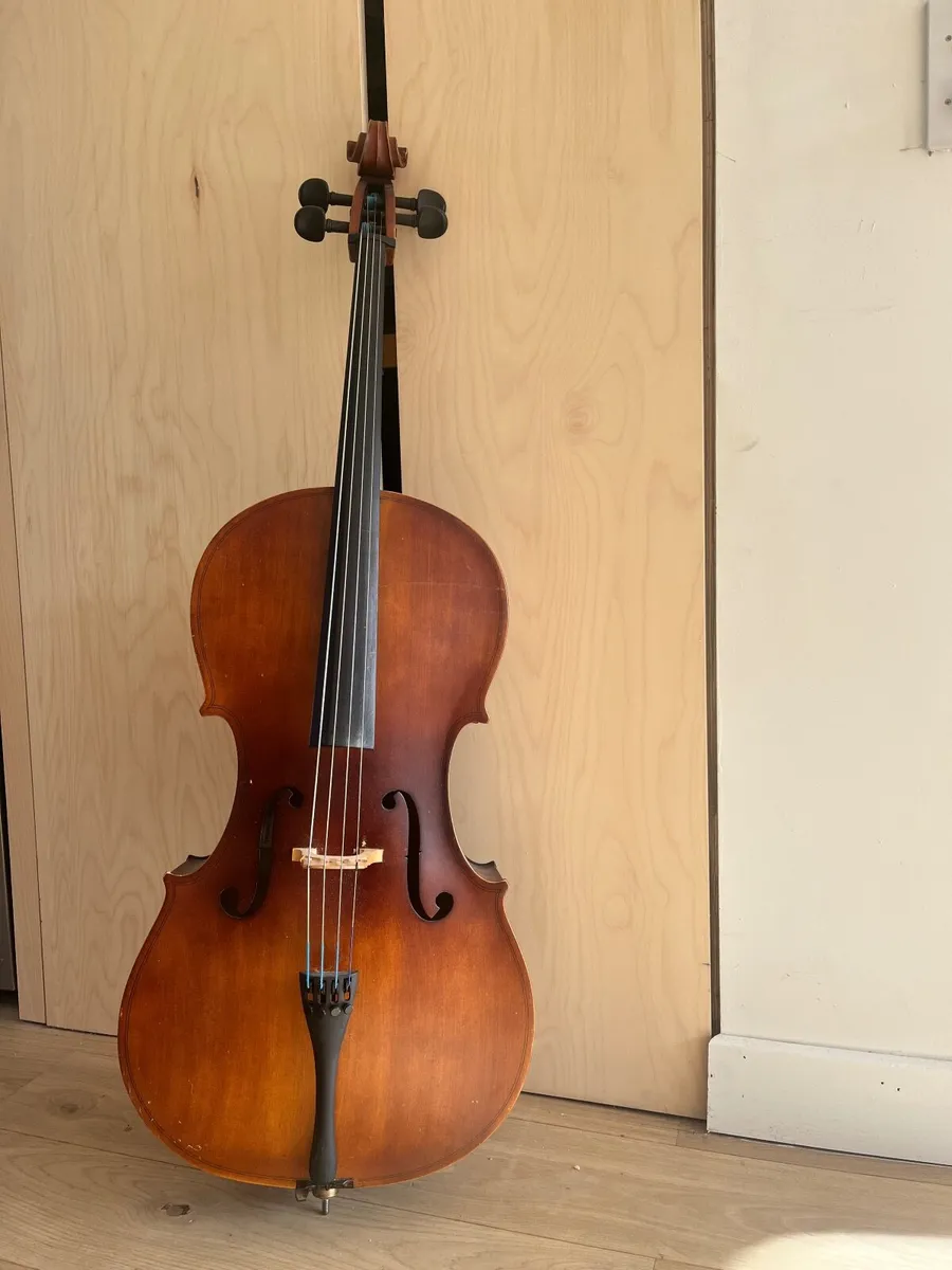 Cello 3/4 - Image 1