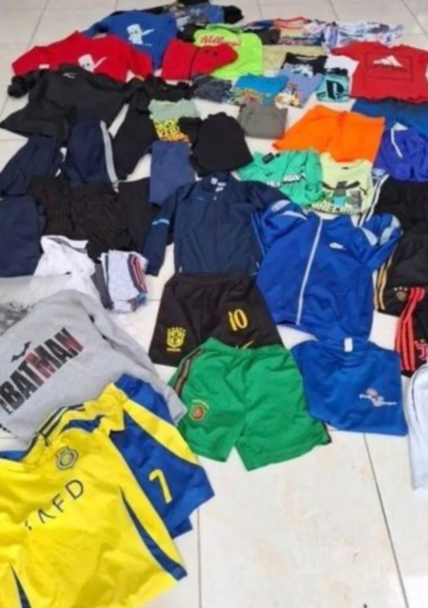 Boys clothes bundle age 7-8 - Image 2