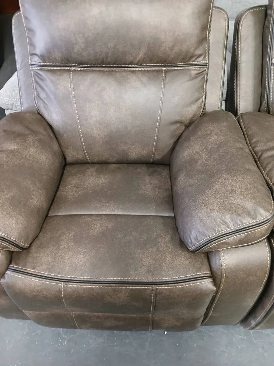 3+1+1 sofa and chair - Image 1