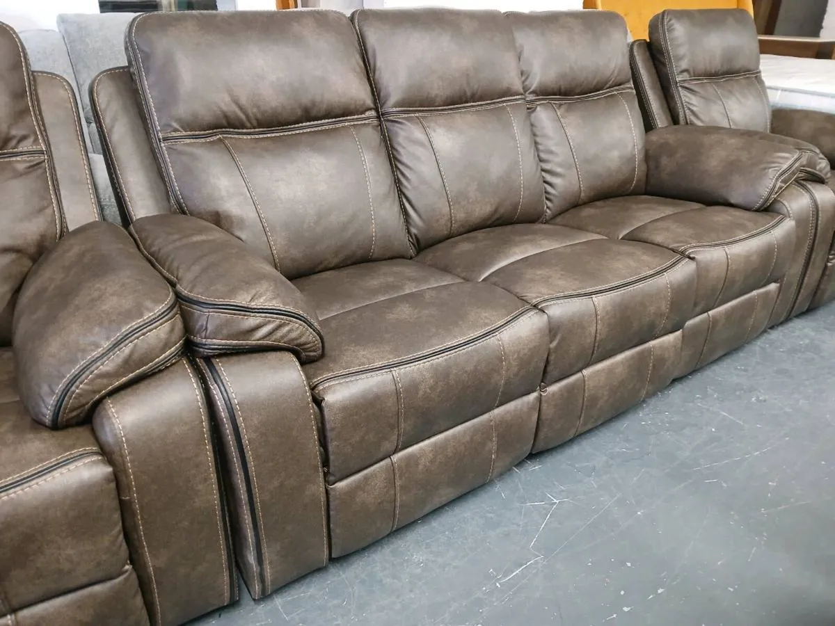 3+1+1 sofa and chair - Image 4