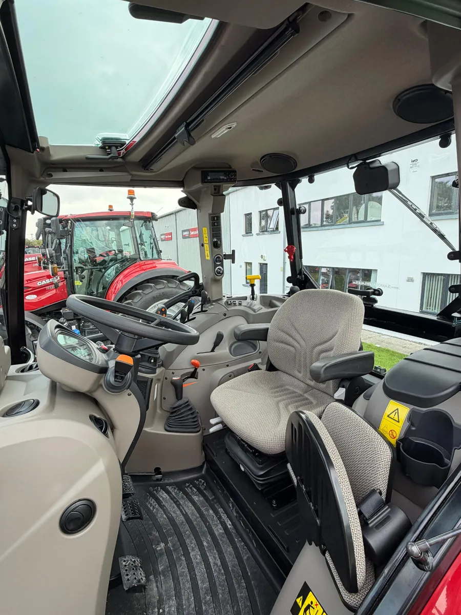 NEW CASE IH FARMALL 90C - Image 2