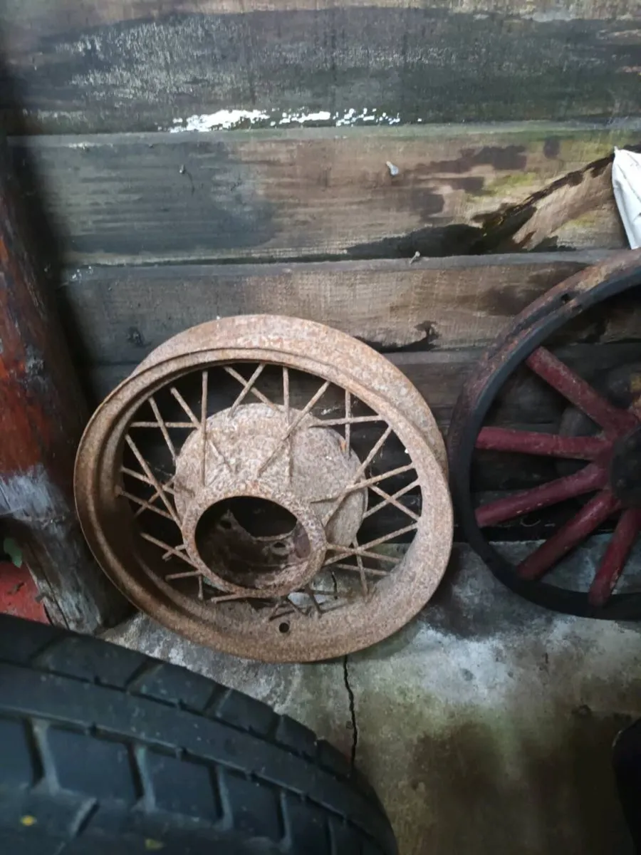 Ford V8 Wheel - Image 2