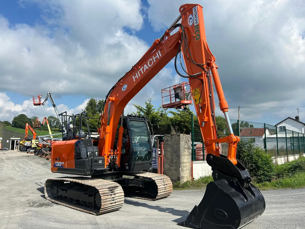 Hitachi ZX130LCN-6 Year 2019 - Image 4