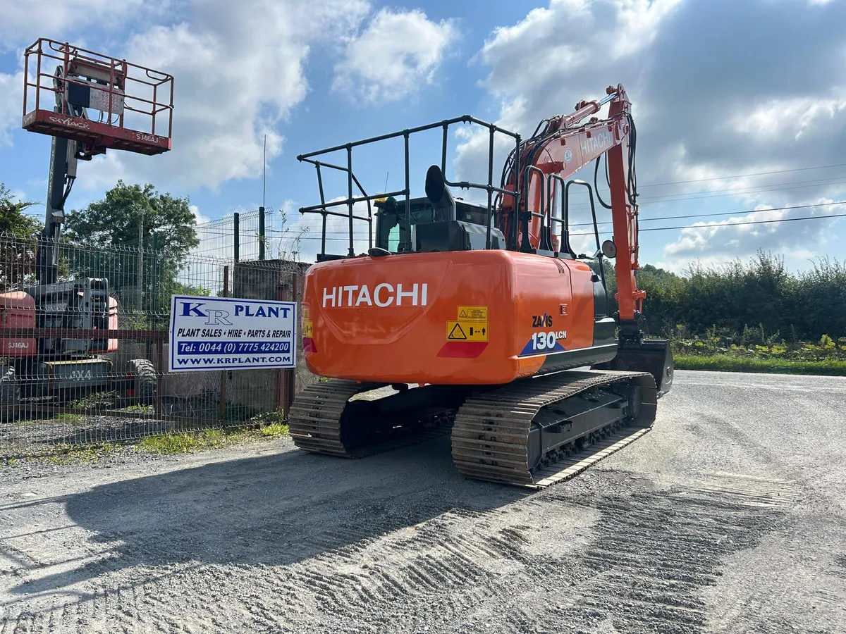 Hitachi ZX130LCN-6 Year 2019 - Image 3