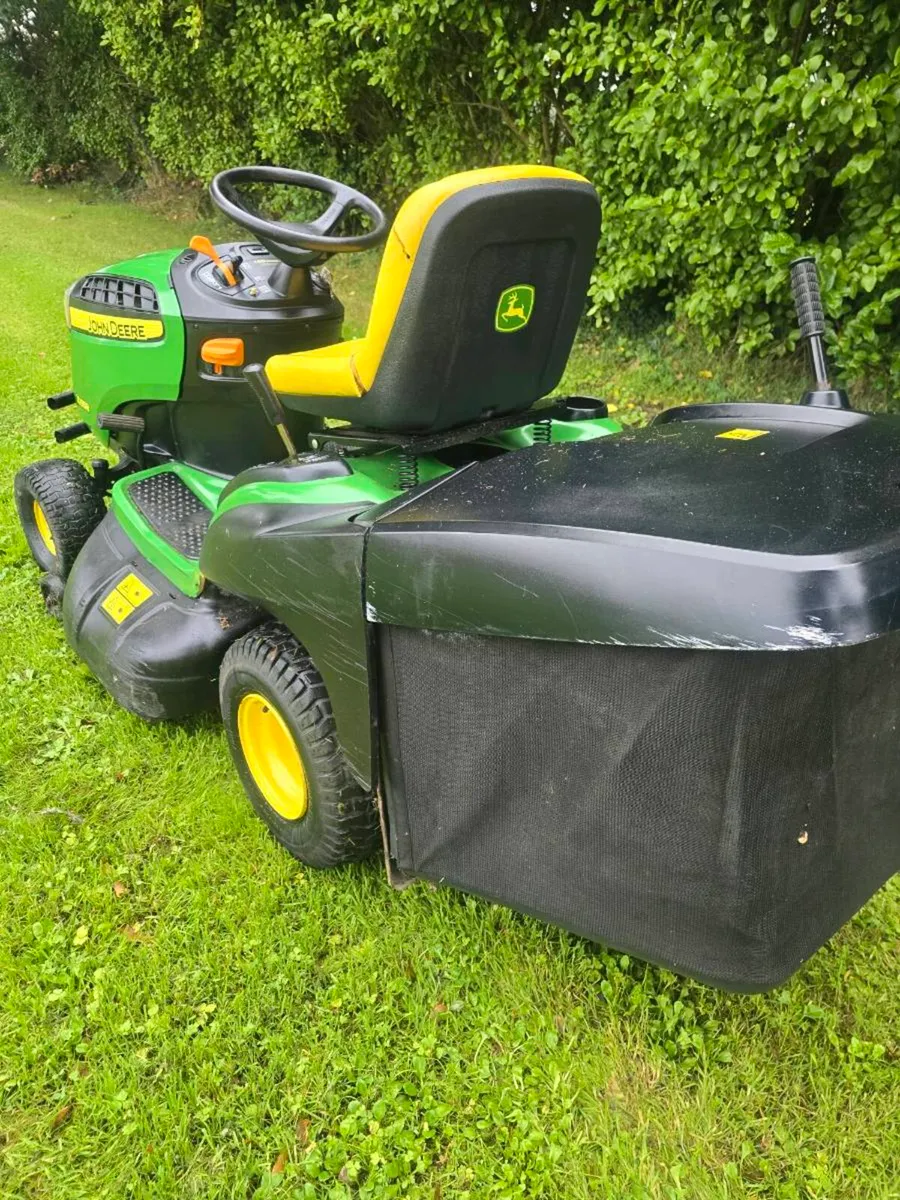 John deere x155r ride on lawnmower - Image 3