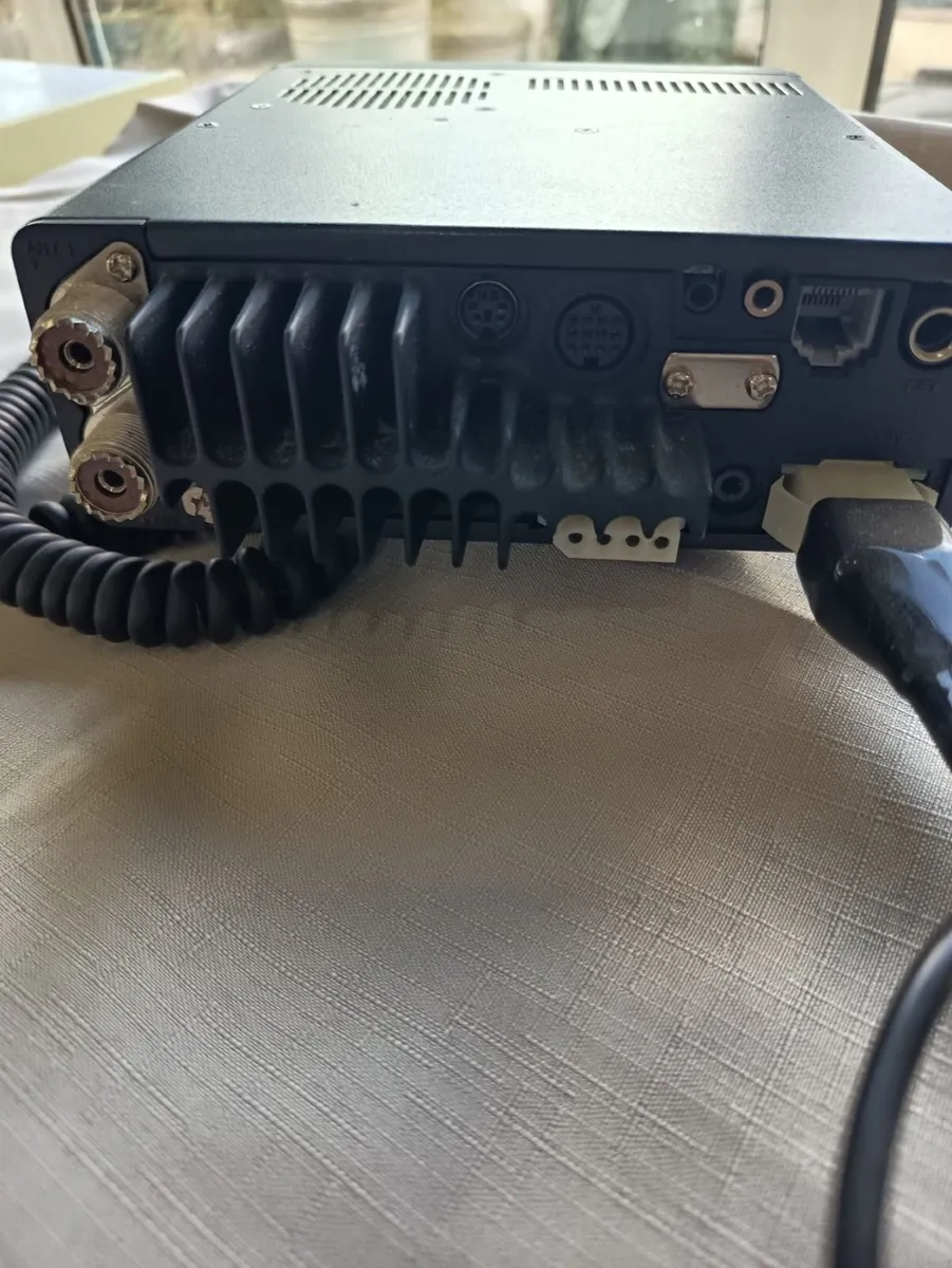 CB ham radio Icom 706mkiig - Image 2