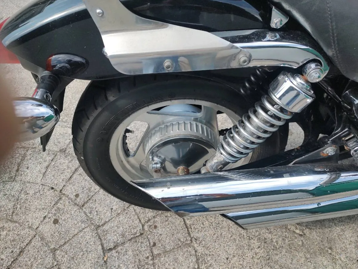 honda Magna 750 v4 - Image 4