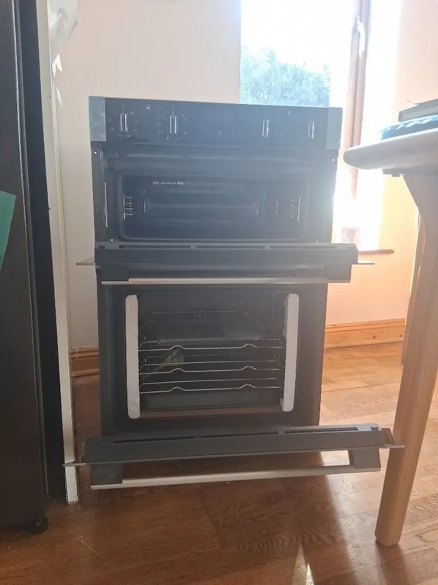 NEFF N50 Double Oven. Brand New. Never Installed. - Image 3