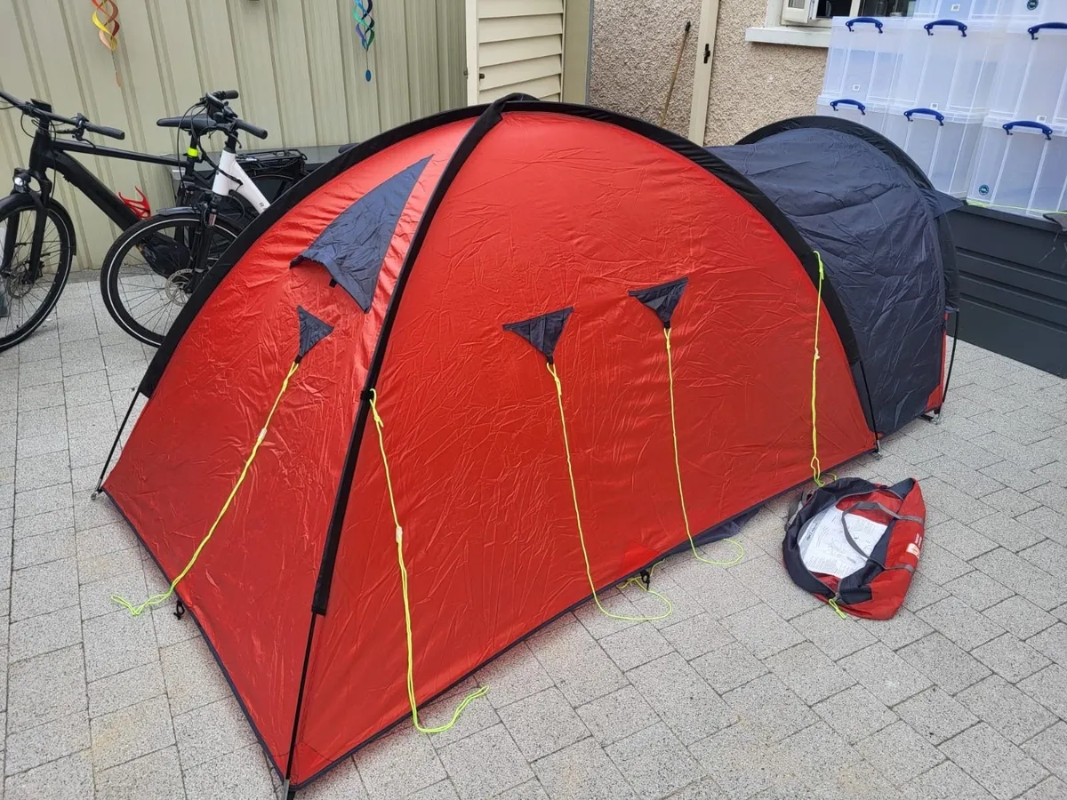 Tent - Image 3