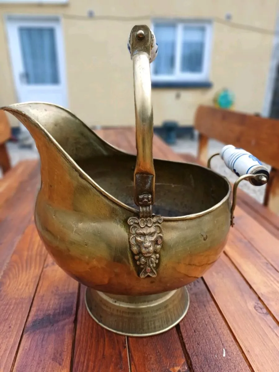 Large Brass Vintage Coal Scuttle - Image 1