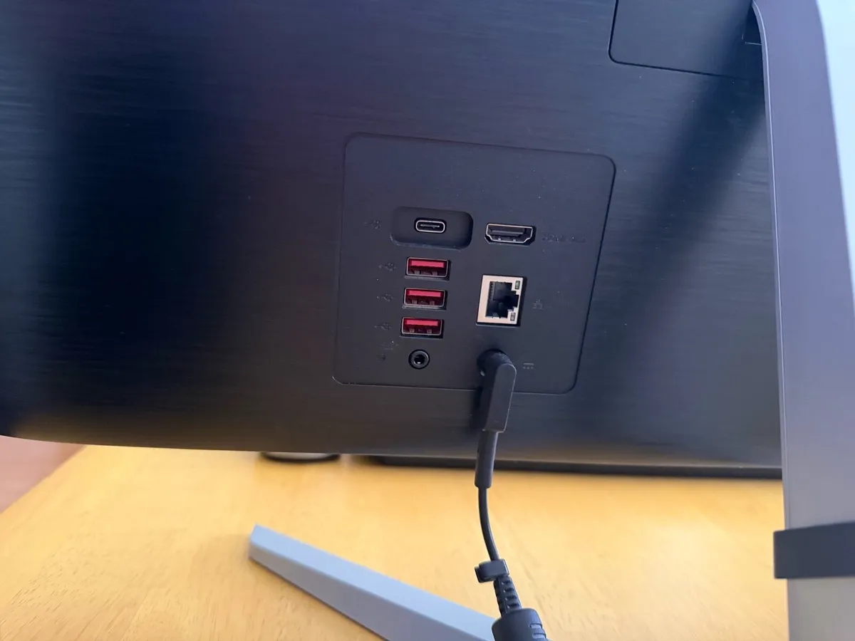Acer all in one PC with Logitech speakers system - Image 4