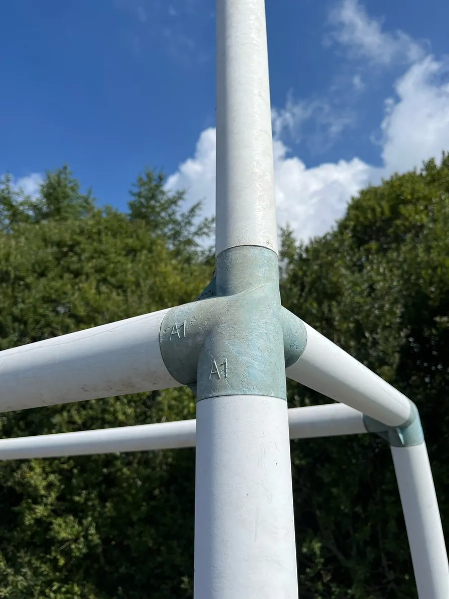 Goal posts - Image 4