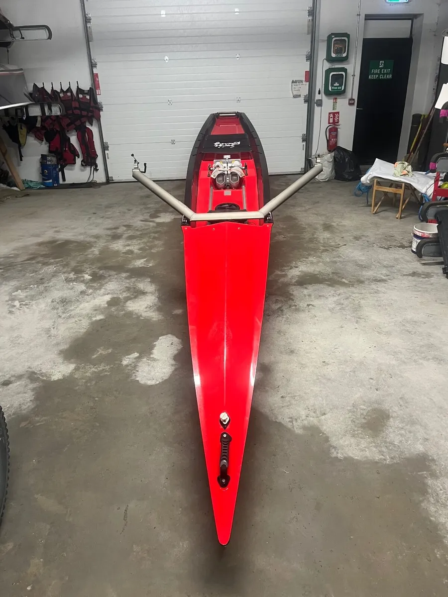Coastal scull rowing boat - Image 4