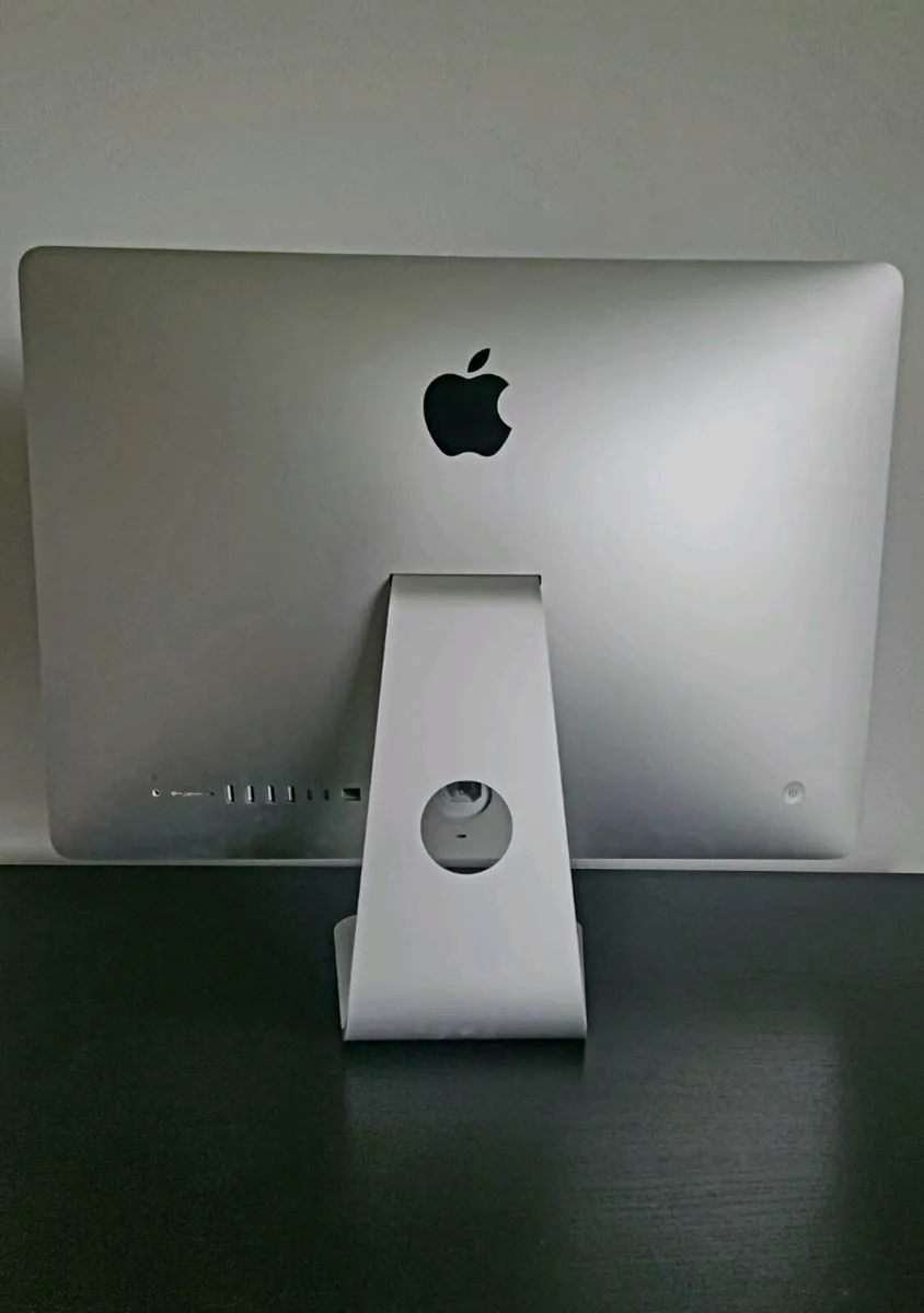 Apple iMac 21.5" 4K (2019) – i3 / 8GB RAM / 1TB HD - Image 2