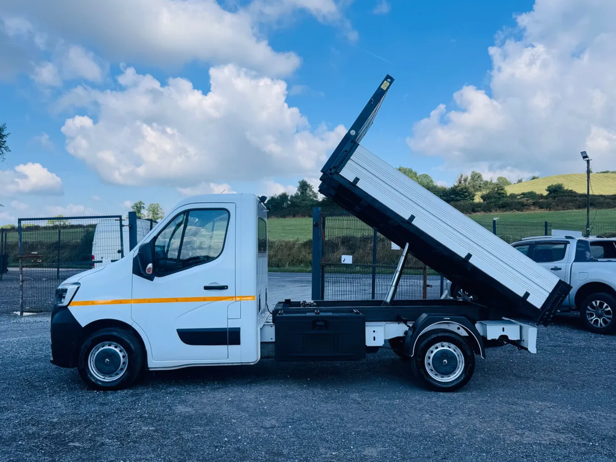 2020 Renault Master Tipper €15750 ON IRISH REG - Image 2