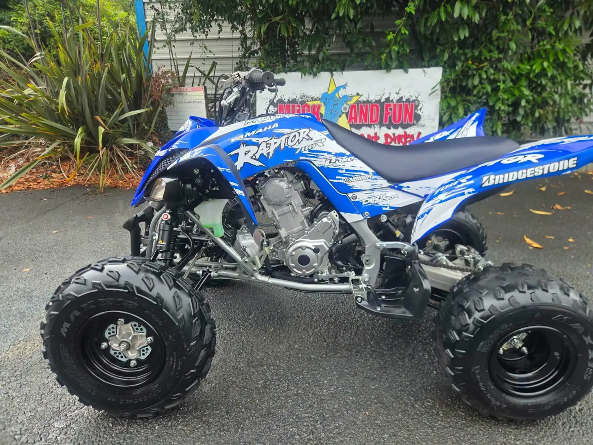 STUNNIG 2025 YAMAHA Raptor 700r (delivery/partx) - Image 4