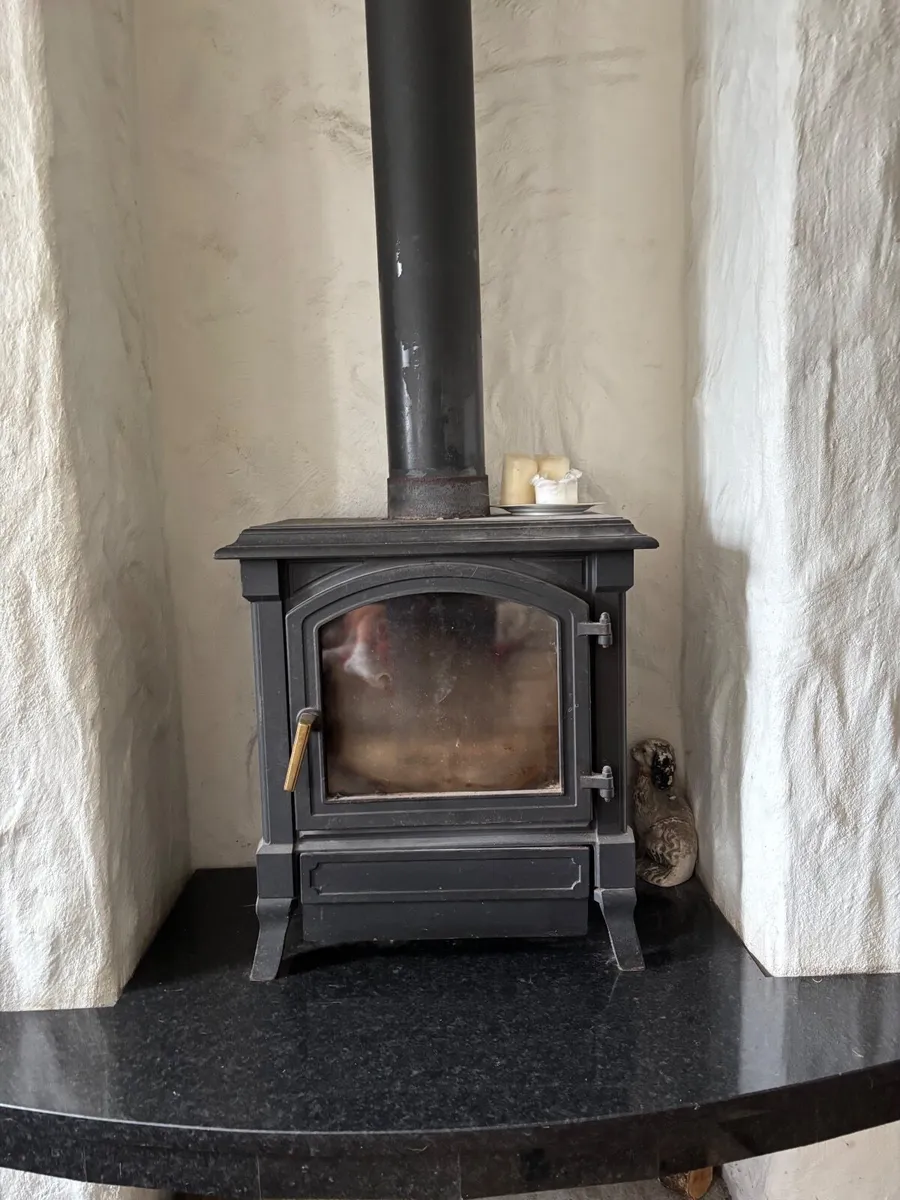 Solid fuel Stove